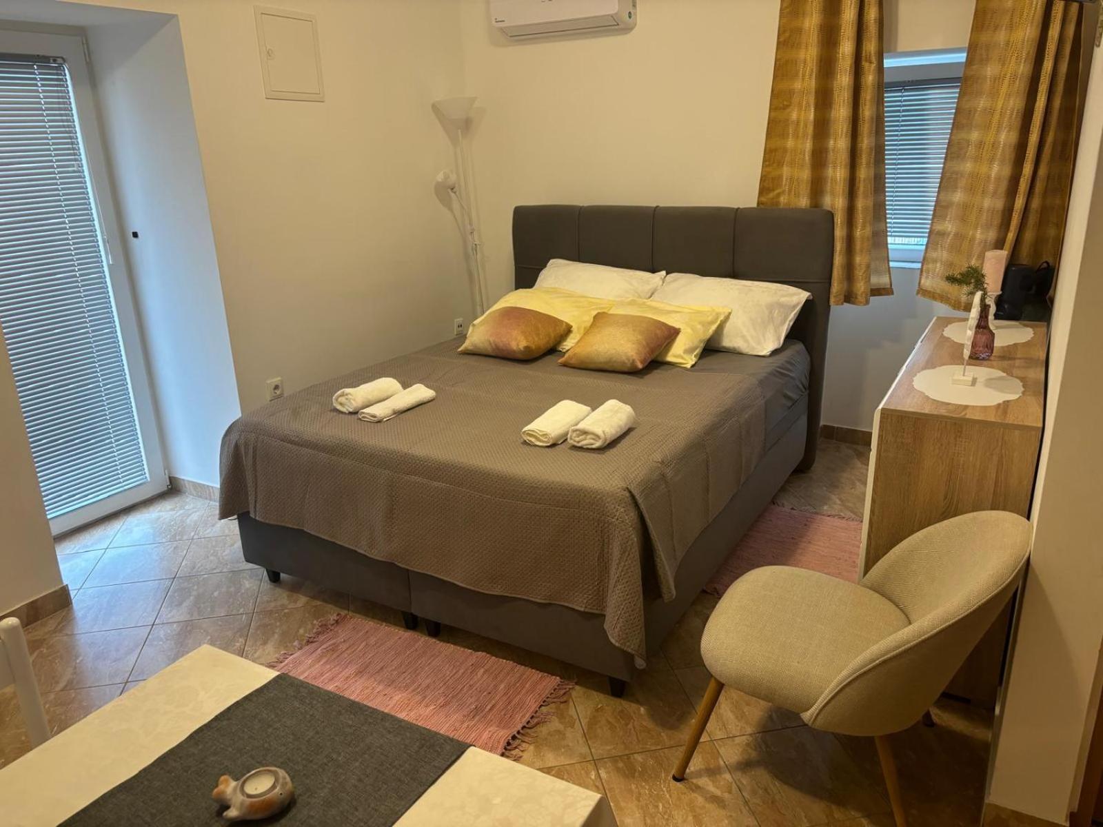 Apartment & Studio Vrdoljak Sveti Anton  Eksteriør billede