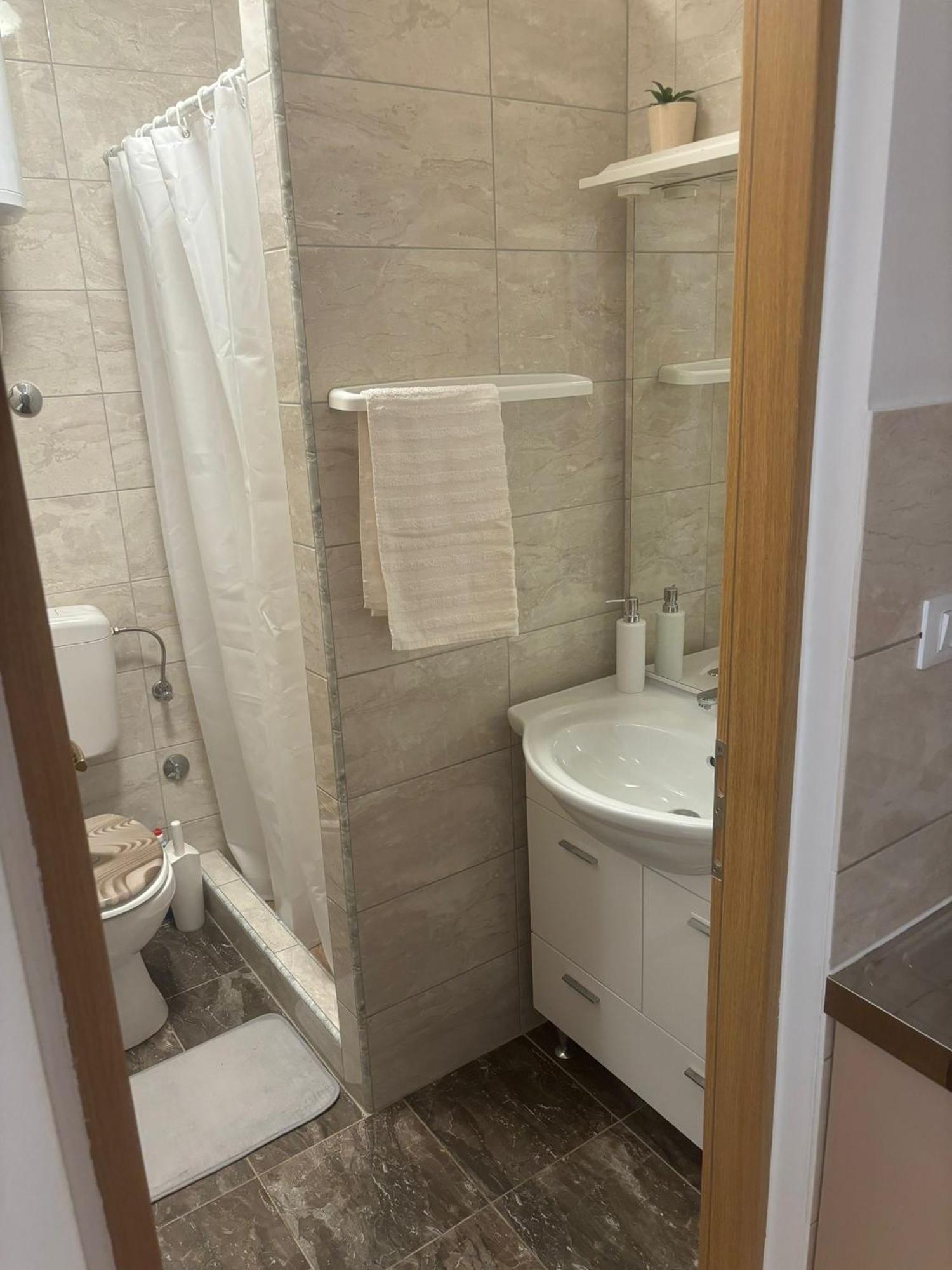 Apartment & Studio Vrdoljak Sveti Anton  Eksteriør billede